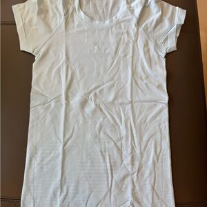 lululemon athletica Light Blue swiftly tech (hip length) size 4